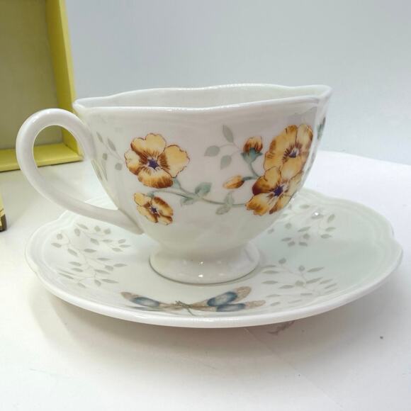 Lenox Butterfly Meadow Fritillary & Blue Butterfly Tea Cup & Saucer Set of 2 - Picture 8 of 16